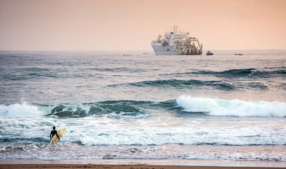 Buque cablero que llev&oacute; Marea desde Bilbao hasta Virginia Beach.