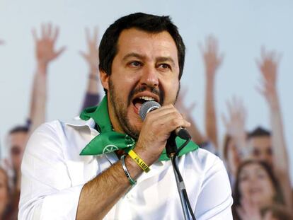 El l&iacute;der de la Liga Norte, Matteo Salvini, durante un m&iacute;tin.