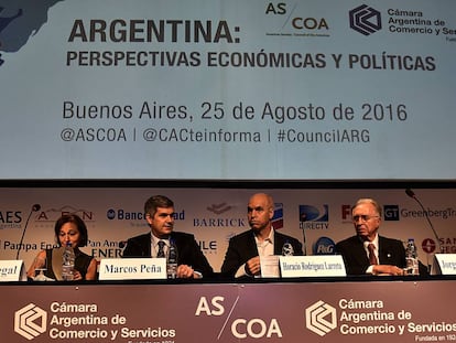 Susan Segal, de AS/COA, el jefe de ministros Marcos Pe&ntilde;a, el alcalde de Buenos Aires Horacio Rodr&iacute;guez Larreta y el presidente de la CAC, Jorge Di Fiori.