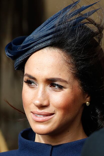 Detalle del maquillaje y peinado de Meghan Markle, ligeramente trastocado por culpa del viento que soplaba en Windsor.