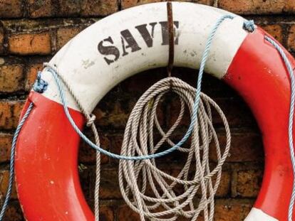 Descubiertos: ¿Cuánto nos cuesta estar en “números rojos”?