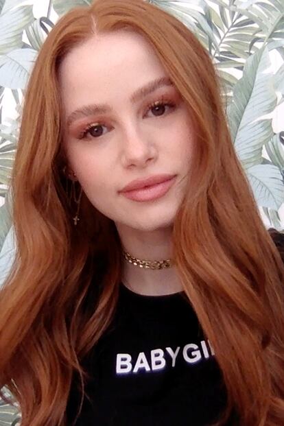 Madelaine-Petsch. La actriz de Riverdale también ha convertido en seña personal el color de su melena.