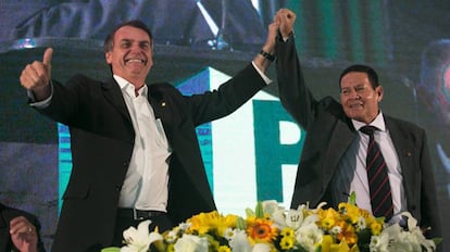 Bolsonaro y el general Hamilton Mourão.