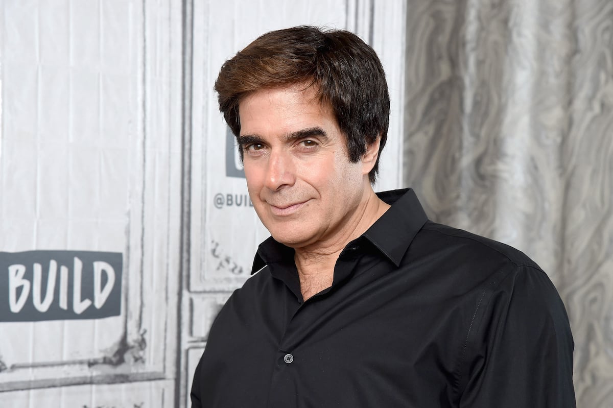 El mago David Copperfield, acusado de agresión sexual por 16 mujeres, la mitad de ellas menores | Sociedad