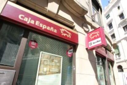Oficina de Caja España.