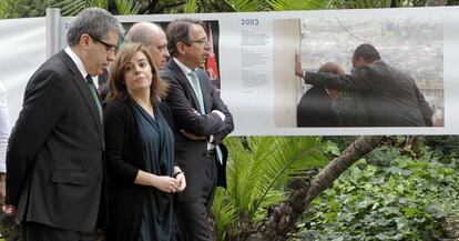 Reunión sobre la consulta. Sáenz de Santamaría y Homs, a la izquierda, mantuvieron este martes una reunión de media hora sobre la consulta soberanista en la que no llegaron a ningún acuerdo.