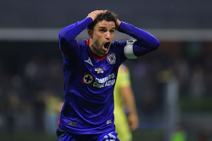 Rivero de Cruz Azul durante la final de la Liga MX contra el América