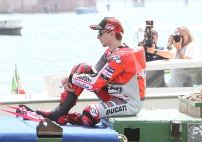 Jorge Lorenzo rueda un vídeo promocional del GP de Italia en Venecia. 