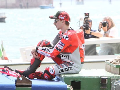 Jorge Lorenzo rueda un vídeo promocional del GP de Italia en Venecia. 