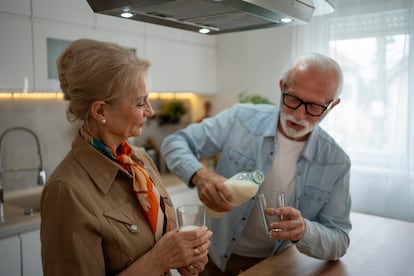La leche, por su alta penetración en hogares y restauración, es una bebida eficaz para mejorar la ingesta de nutrientes deficitarios en la dieta española.