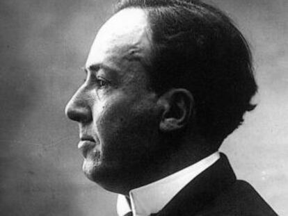 El poeta Antonio Machado fotografiado quizá en 1927.