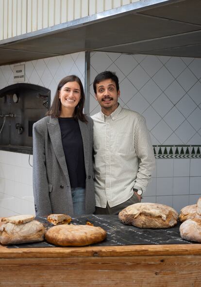 Alan García y Rosalía Álvarez, de la cadena de panaderías y pastelerías artesanales Manín en las localidades asturianas de Cangas del Narcea, Gijón, Oviedo y Tineo. 