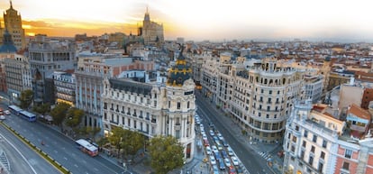 La confluencia de las calles madrileñas de Alcalá y la Gran Vía.