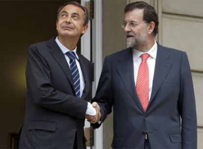 Zapatero y Rajoy, en octubre pasado en La Moncloa.