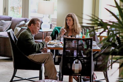 Arnold Schwarzenegger y Maria Shriver comen juntos en septiembre de 2011, dos meses después de presentar los papeles del divorcio y cuatro después de que estallara el escándalo de la paternidad fuera del matrimonio del actor