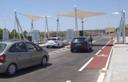 El puente internacional sobre el río Guadiana, en Ayamonte (Huelva). EFE/Archivo