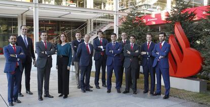 Alberto Aguilar, Unai Parra, Antonio García Méndez, Maite Cordón, Antonio Pérez, Salvador Viada, Julio Ruiz de Alda, Alfonso Agulló, Rafael Bergareche, Pablo Trueba, Daniel Machuca y Jorge Lozano.