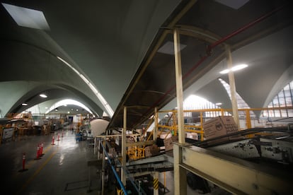 Interior de la planta de envasado, diseñada por Félix Candela. 