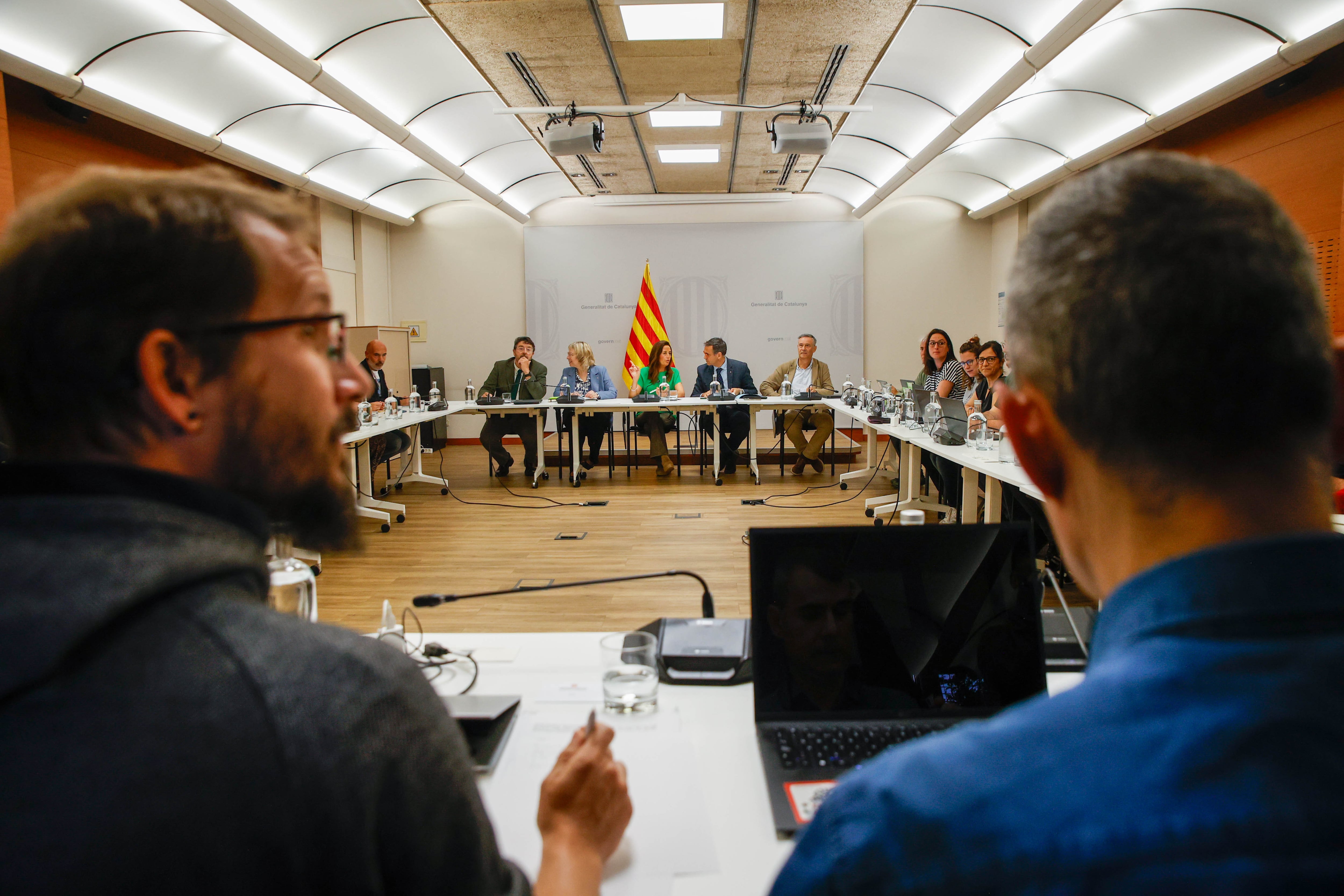 Los sindicatos catalanes reclaman un aumento salarial de 500 euros en cuatro años