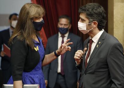 Borràs y Puigneró durante la sesión de control ante el pleno del Parlament, celebrada este miércoles.