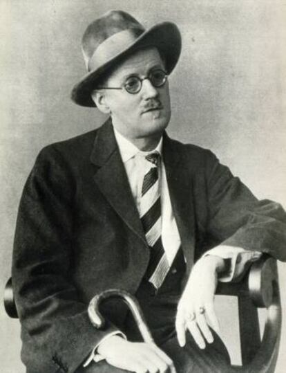 Retrato fotográfico del escritor James Joyce.