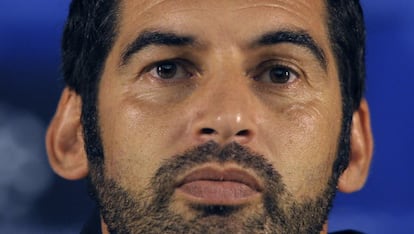 El entrenador del Oporto, Paulo Fonseca, rival del Atlético, en rueda de prensa.