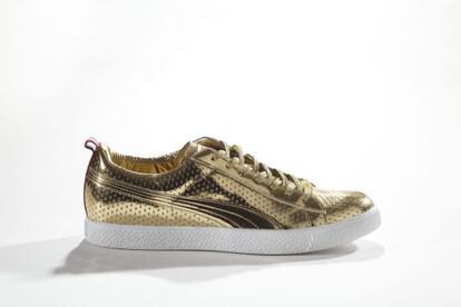 Modelo de Puma 'Clyde Gametime Gold'.