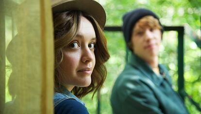 Olivia Cooke

Conocida por su papel en la tragicomedia Yo, él y Raquel, Cooke continuará dando pasos en su carrera con el thriller Thoroughbred y el drama Life itself, que se rodará en nuestro país, con Olivia Wilde y Antonio Banderas. Pero el gran foco llegará en marzo de 2018 con su protagonista en la  adaptación de Steven Spielberg del súperventas de ciencia-ficción, Ready Player One.