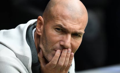 Zidane, durante el partido del Madrid ante el Fenerbahçe.