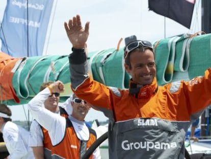 Franck Cammas celebra la victoria en Lisboa