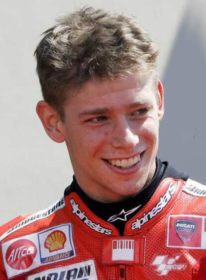 Casey Stoner, ayer tras conseguir la <i>pole.</i>