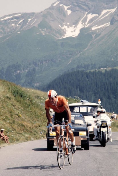 Arnaud, en la ascensión a Alpe d'Huez en el Tour de 1983.