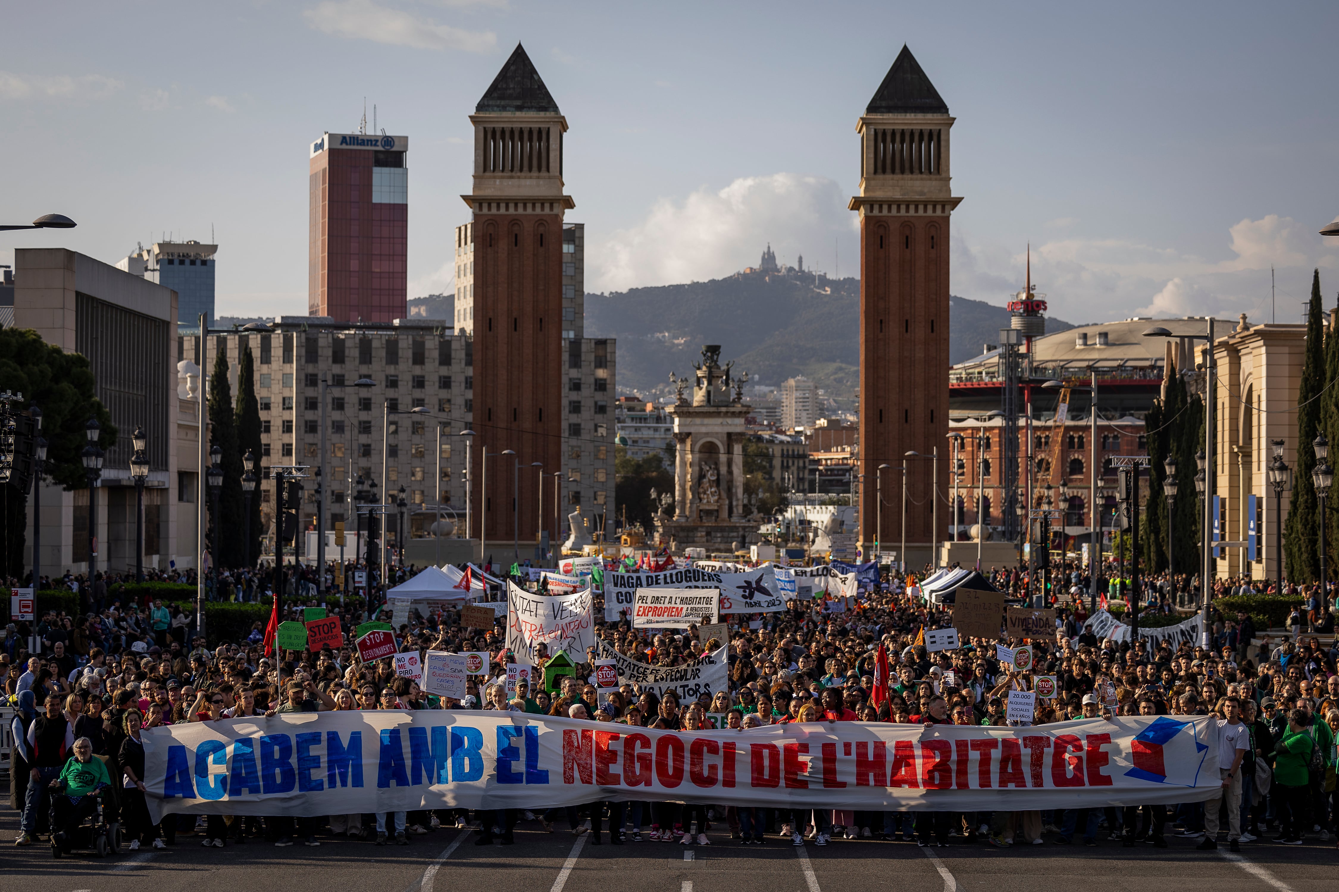 Entidades sociales denuncian que una mujer de L’Hospitalet se suicidó meses después de ser desahuciada