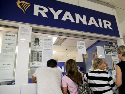 Mostrador de la aerolínea Ryanair en el aeropuerto de Barajas el pasado viernes.