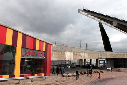 La Central del Circ se encuentra en la explanada del Fórum.