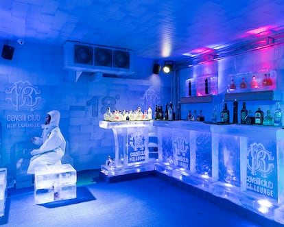 Cavalli Club Ice Lounge ofrece cócteles a 18 grados bajo cero.