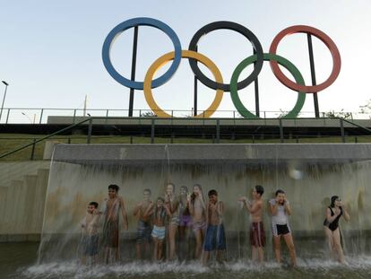 Río porta la antorcha de la inclusión racial