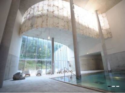 Piscina interior en el Balneario de Panticosa, en Huesca.