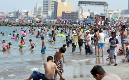 Turistas en una playa de Veracruz, México, en 2009.