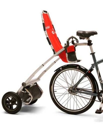 El primer prototipo de Bugaboo tenía ruedas todoterreno y una estructura modulable que hasta permitía acoplarlo a la bicicleta.