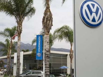Un concesionario de Volkswagen en Pasadena, California. 