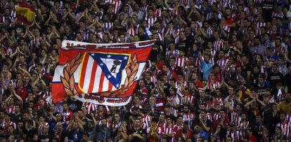 Seguidores del Atl&eacute;tico en el Calder&oacute;n.