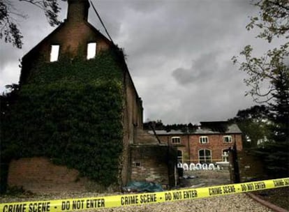 La mansión de los Foster tras el incendio.