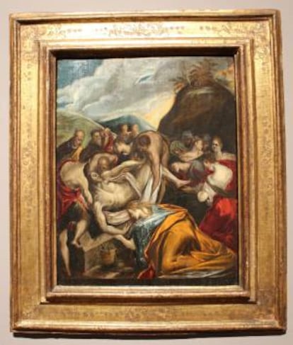 Fotografía de archivo fechada el 11 de enero 2013 en donde se aprecia la obra "El entierro de Cristo", de El Greco (1541-1614). La pintura fue vendida a un precio de martillo de 750.000 dólares en una subasta de obras del coleccionista Giancarlo Baroni.