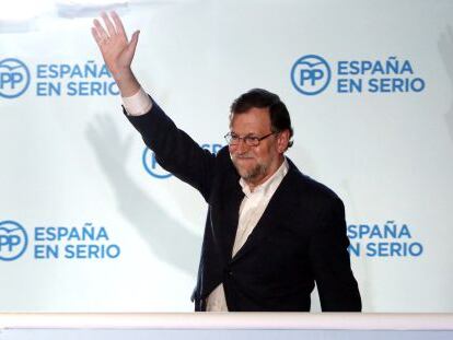 Rajoy a la seu del PP després que es coneguessin els resultats electorals, aquest diumenge.