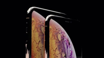 Adaptación de las imágenes promocionales filtradas de los dos modelos cuyo probable nombre será iPhone Xs