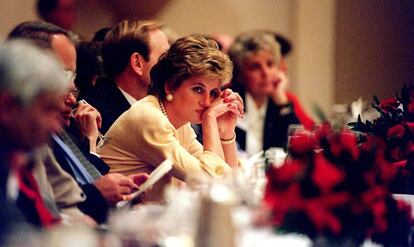 Diana de Gales, durante un almuerzo en Londres en 1994.