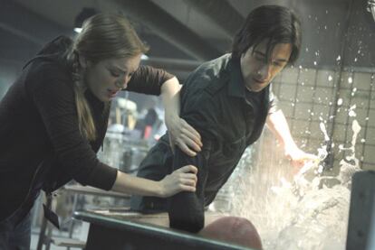 Sarah Polley y Adrien Brody, en <i>Splice.</i>