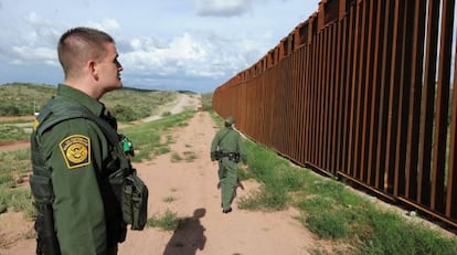 Frontera de Nogales, entre EE UU y M&eacute;xico.