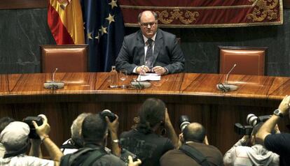 El vicepresidente del Consejo General del Poder Judicial (CGPJ), Fernando de Rosa, que ahora pasar&aacute; a ostentar de forma interina la jefatura del Poder Judicial.